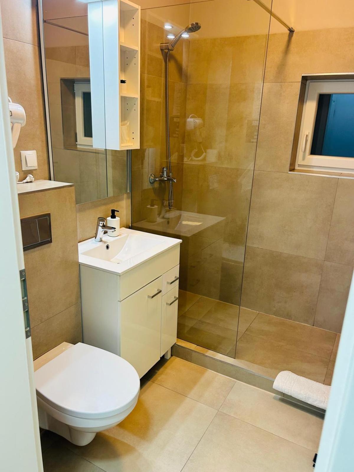 Отель New House Сибиу Экстерьер фото