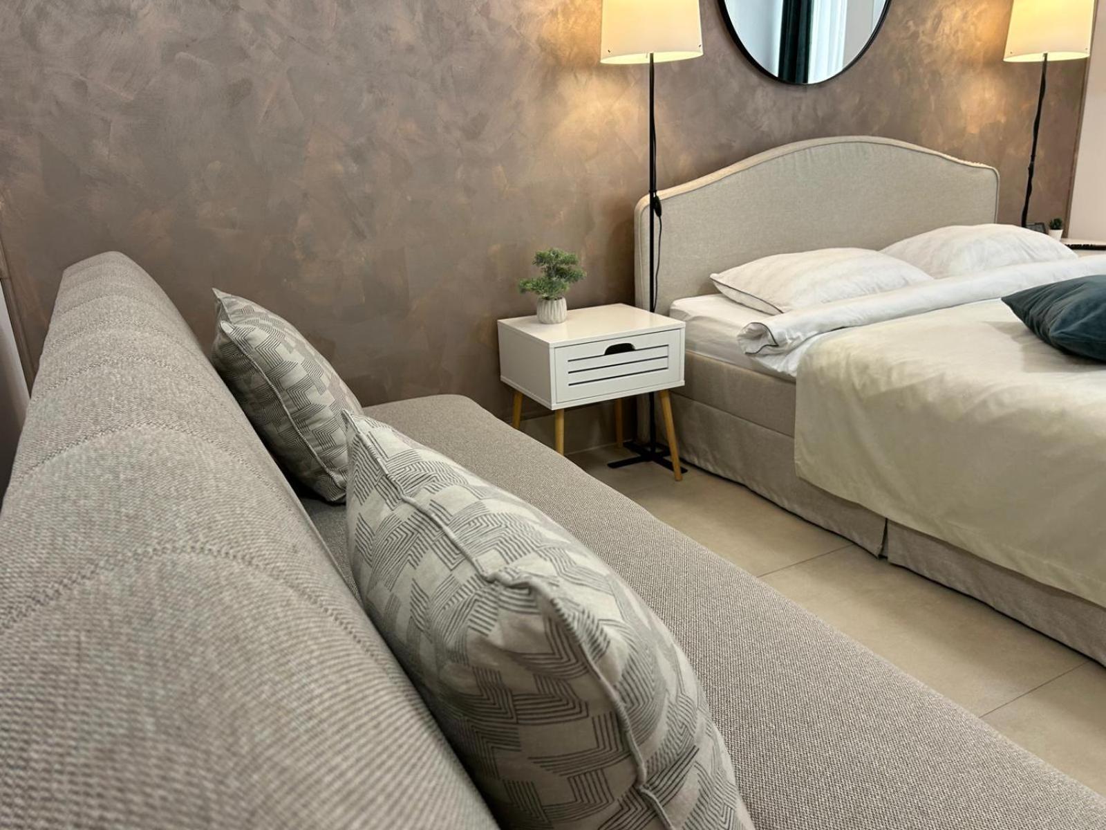Отель New House Сибиу Экстерьер фото